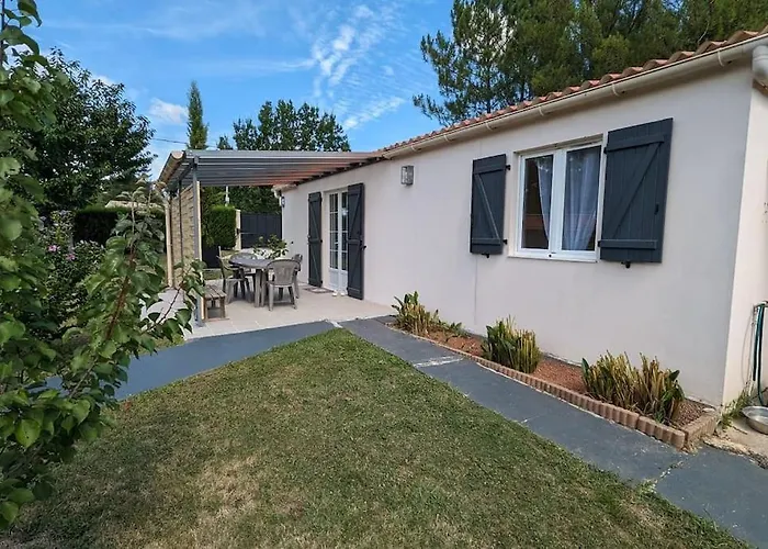 Gite Maison A Montendre